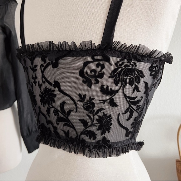 BLACK LACE TRIMMED FLORAL DETAILED CORSET TOP - Picture 5 of 7